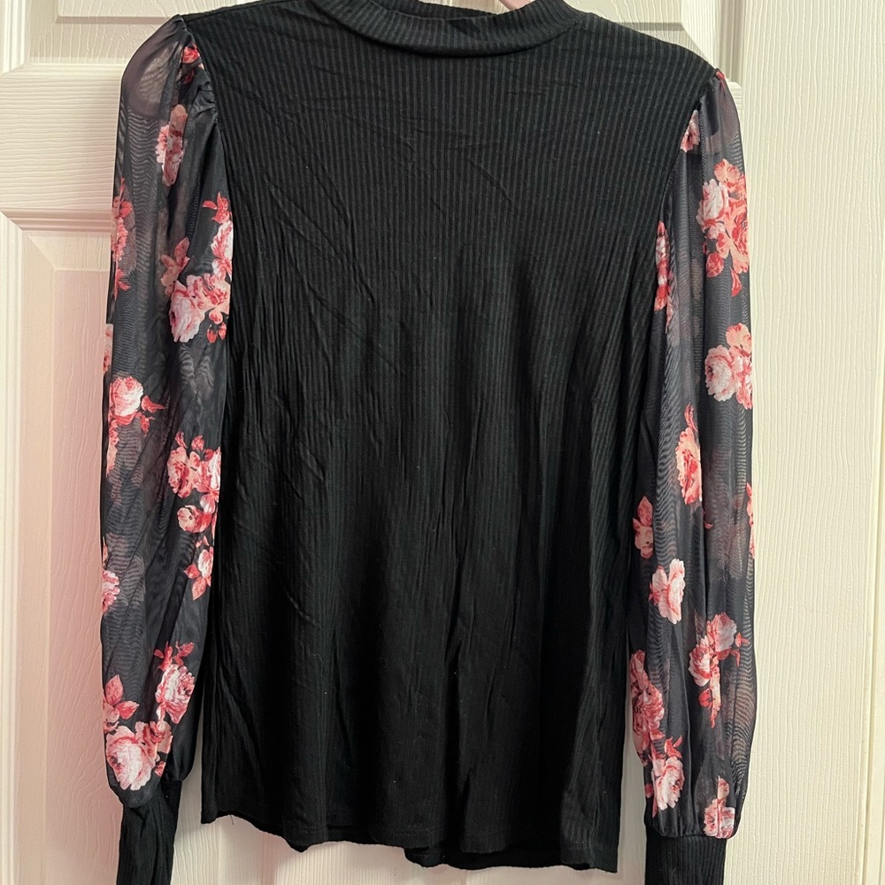 Maurices Women’s Black Ribbed Top with Sheer Pink Floral Sleeves Xsmall